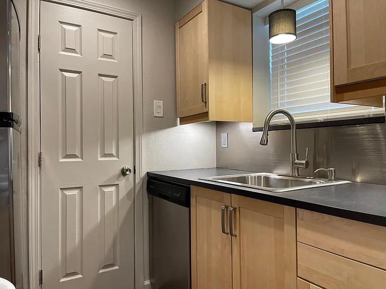 1603 N Garrett Ave #106 — Photo 5