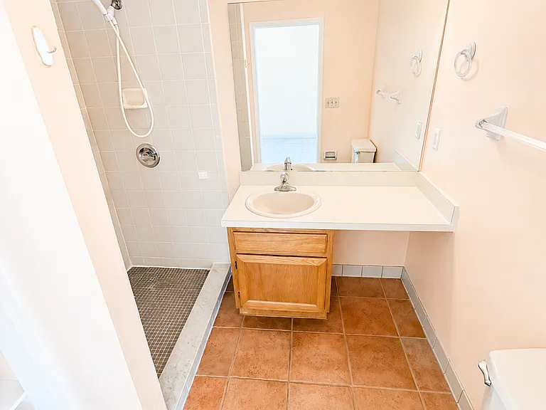 1300 Arlington Ln NE #102 — Photo 8
