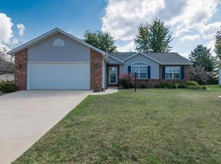 2720 Falcon Crest Dr, Edwardsville, IL 62025
