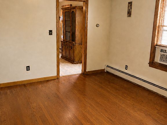 5th image of 123 Francis Ave #2