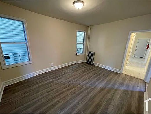 5th image of 23 Sharon Ave #1