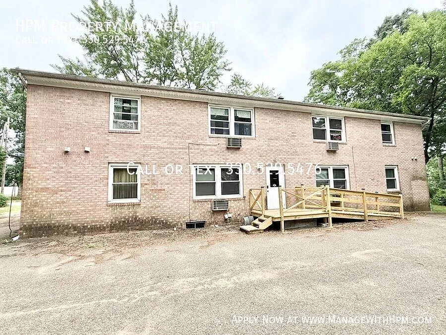 Building Photo - 839 34th St NW #3