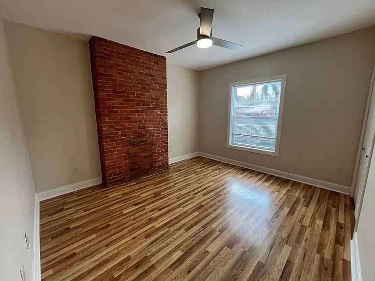 211 Amber St #2 — Photo 19