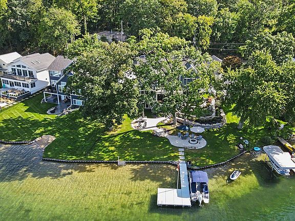 4th image of 140 E Gull Lake Dr