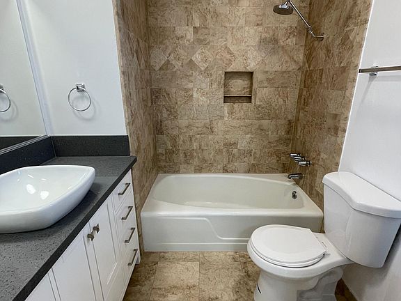 5th image of 11727 Dorothy St APT 102