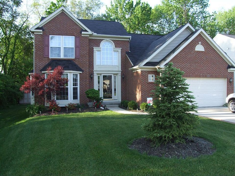 FRONT COLONIAL DRIVE
