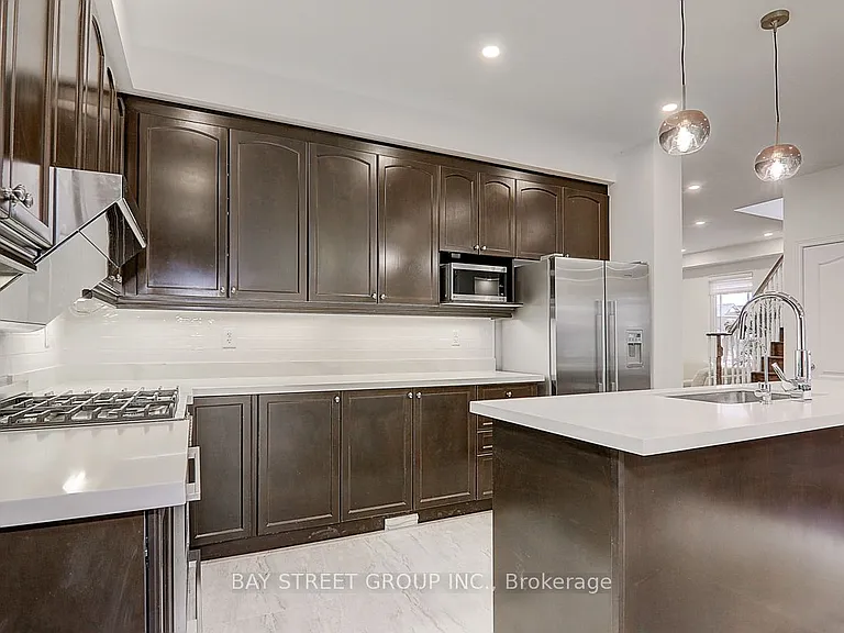201 Bilbrough St — Photo 10