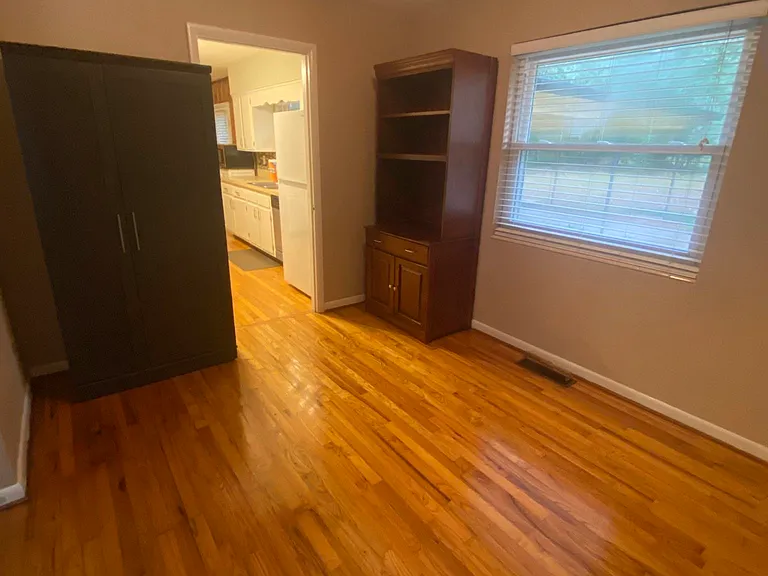1504 Sunset Ln — Photo 5
