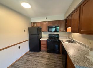 Indian Village Apartments - 1 bed 1 bath ground floor with patio, Grand Rapids, MI 49506