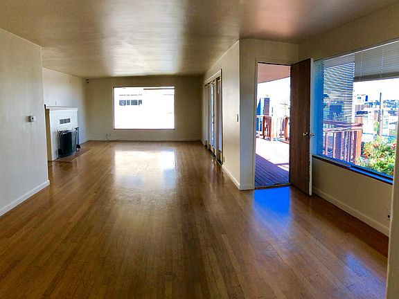 5th image of 2416 Dexter Ave N APT A