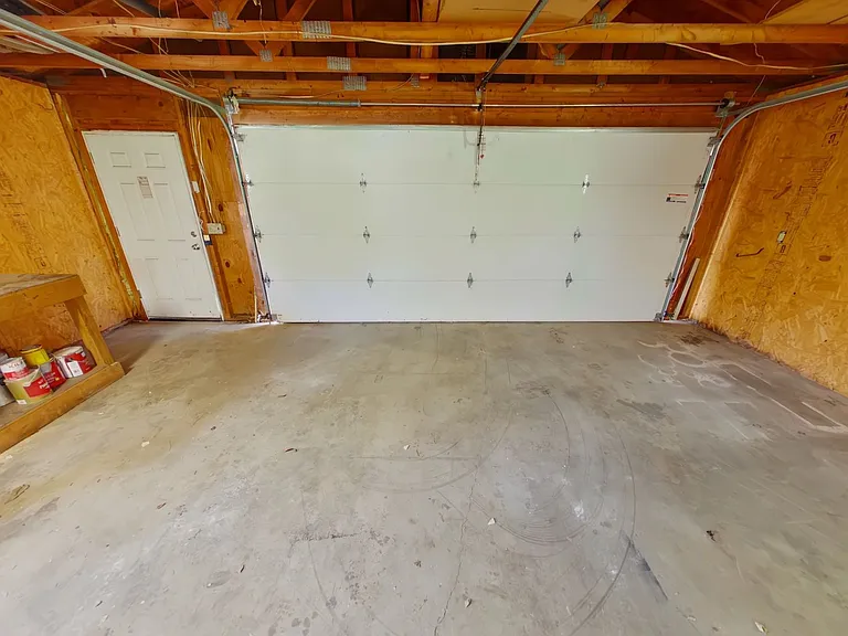 1031 N Edwards Ave — Photo 18