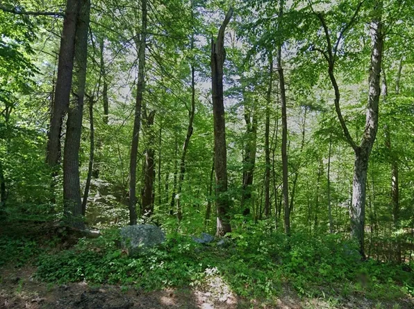 150 Hazel St, Uxbridge, MA 01569