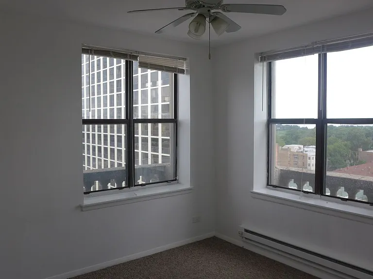 808-12 W Junior Terrace — Photo 81