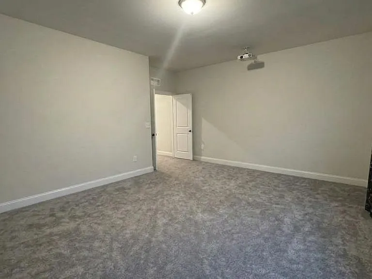 2116 Heisser Ln — Photo 18