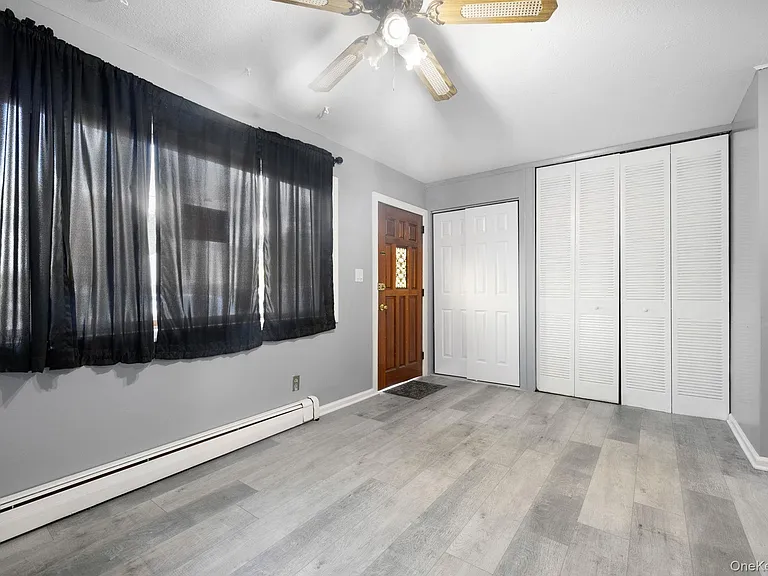 78 Roosevelt Dr — Photo 16