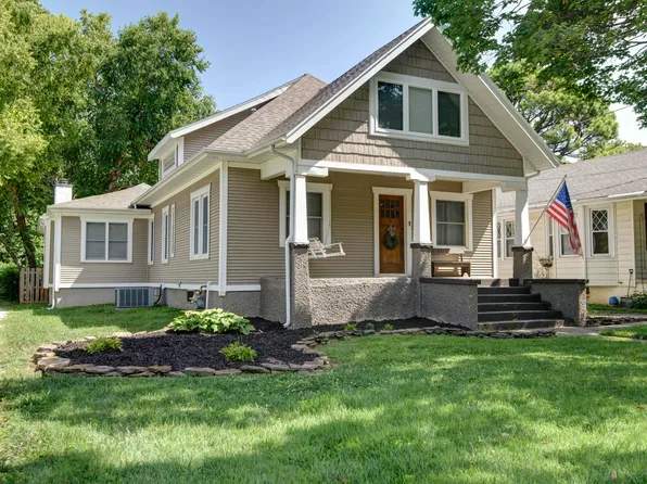 1347 E Meadowmere Street, Springfield, MO 65804