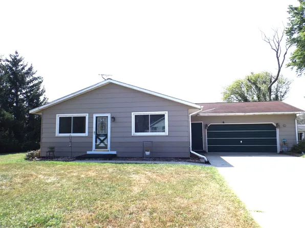731 Lawrence Ln, Prophetstown, IL 61277