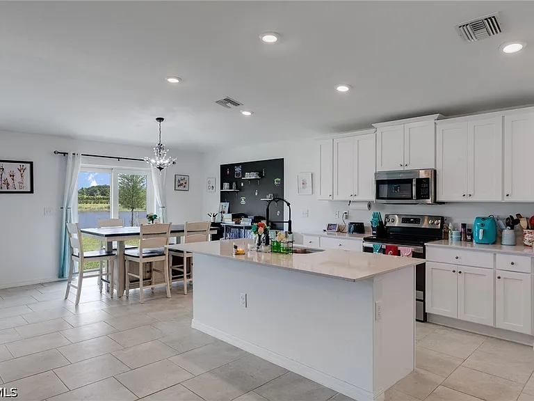 3856 Treasure Oak Way — Photo 8