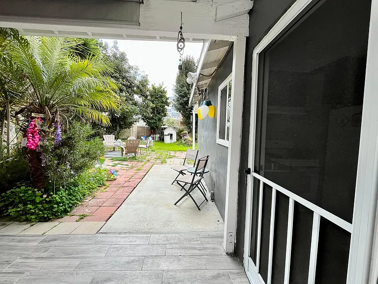 9550 Mayne St #B — Photo 12