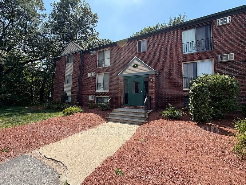 1 bed, 1.0 bath, $1,675 — Photo 1