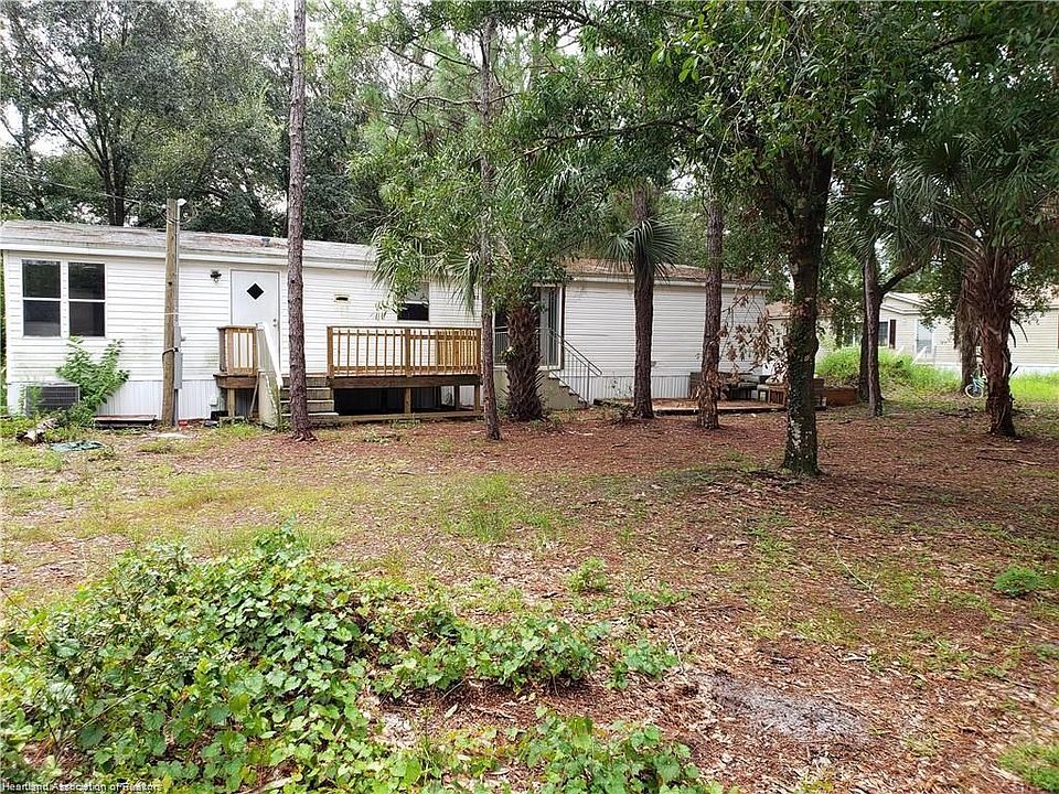 1st image of 711 River Dr