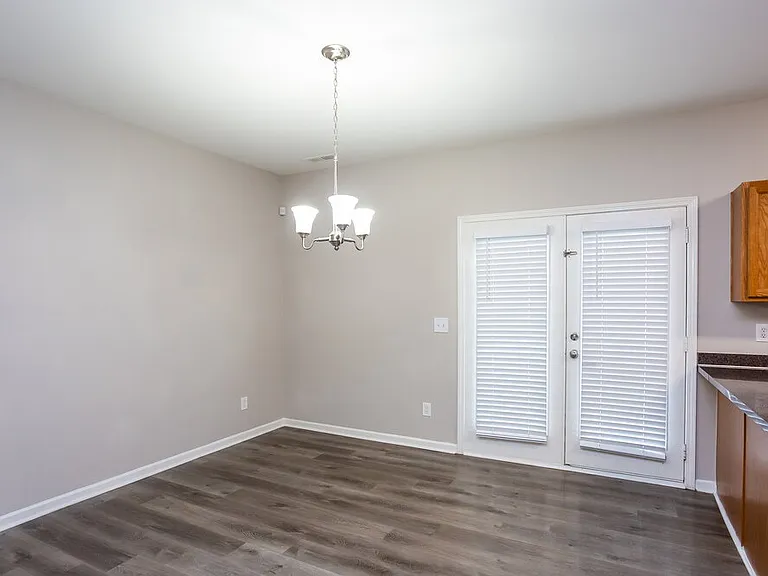 3912 Sages Ave — Photo 7