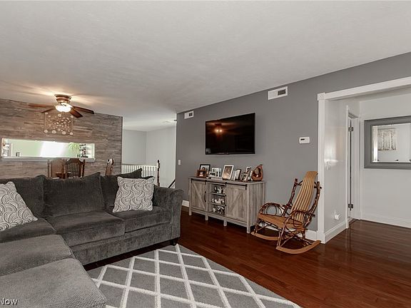 4th image of 6151 Center St APT 203