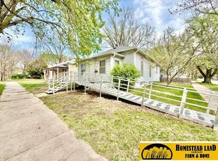 902 A St, Fairbury, NE 68352