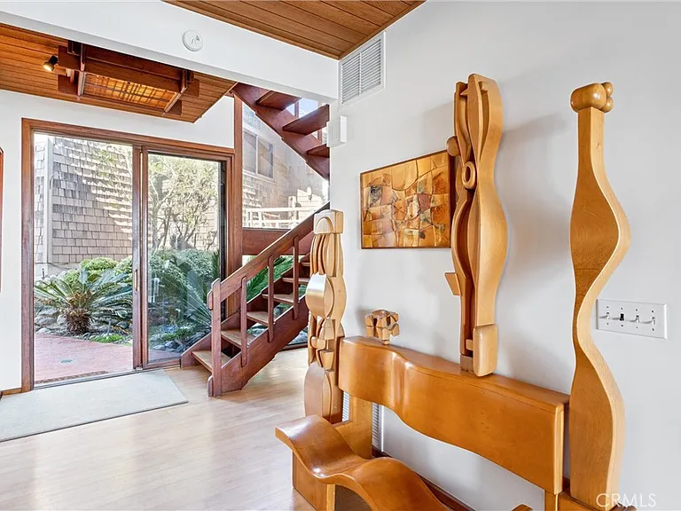 1911 Ocean Way — Photo 14