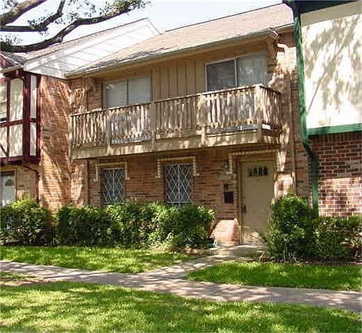 1st image of 2204 Shadowdale Dr