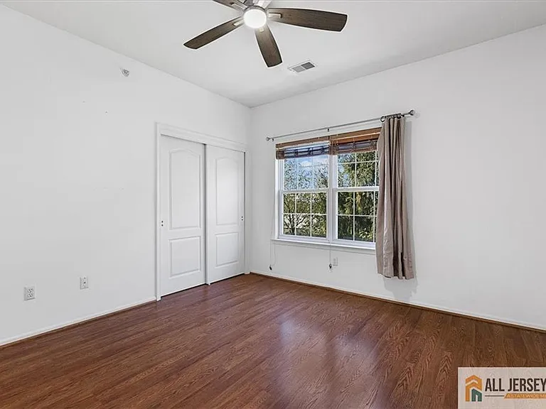 932 Del Negro Ct #932 — Photo 18