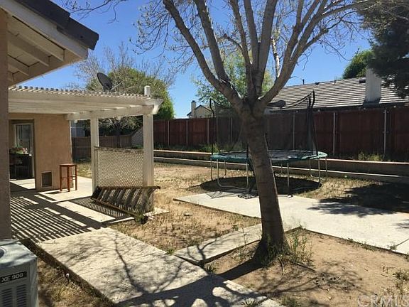 3rd image of 14835 Snake River Ct