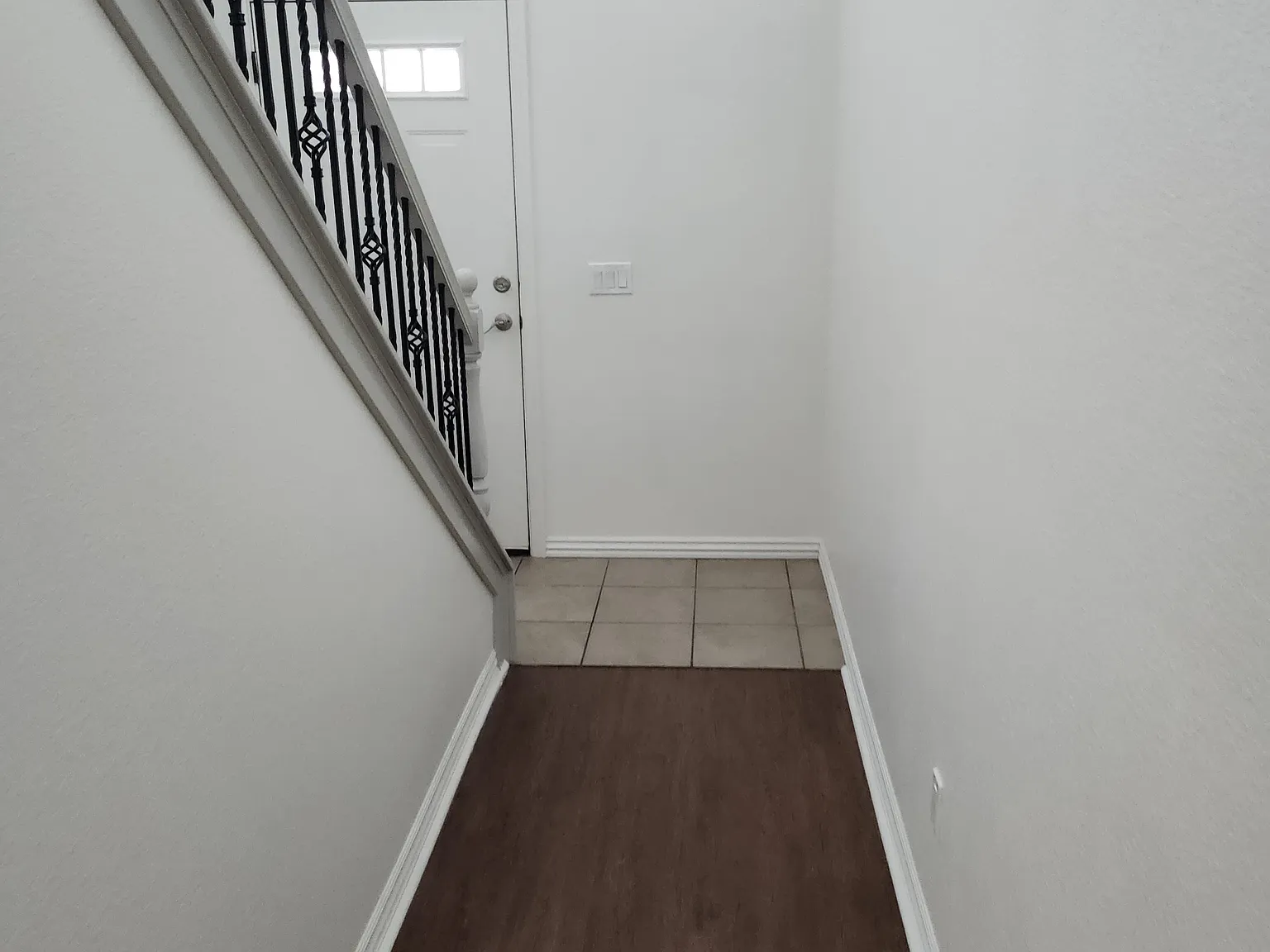 3 bed, 2.5 bath, 1424 sqft, $1,650 — Photo 4