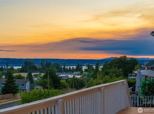 5208 Ridge Dr NE, Tacoma, WA 98422