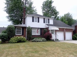 69 Hyledge Dr, Amherst, NY