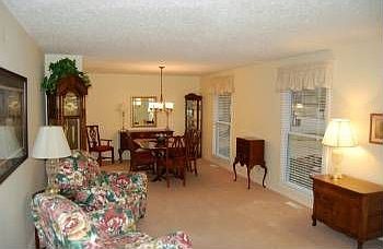 4th image of 14629 Rogue River Dr