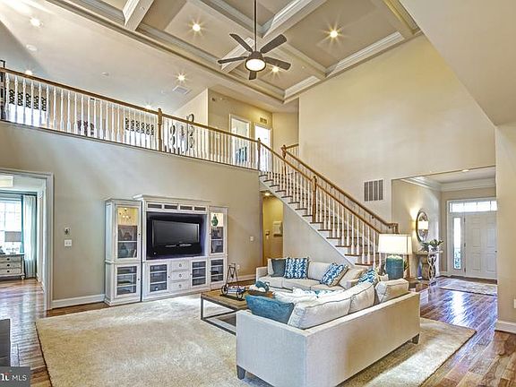 4th image of 6822 Delaney Chase Way