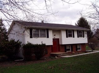 5985 Stow Rd, Hudson, OH 44236