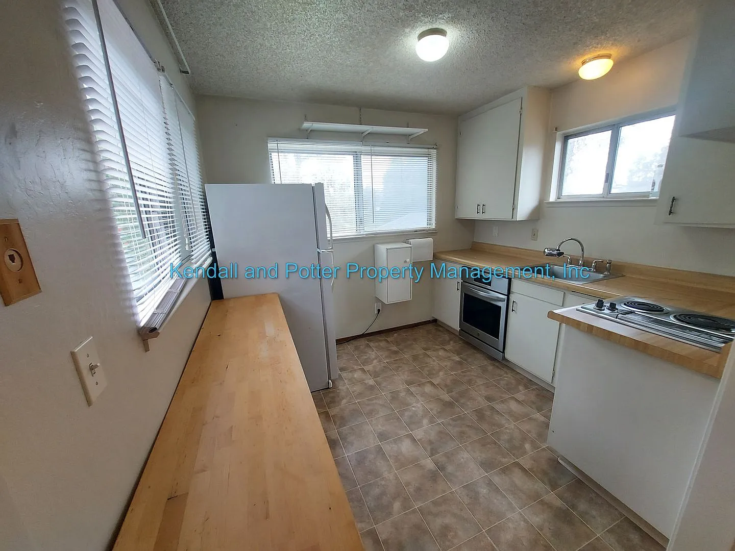 221 El Camino — Photo 4