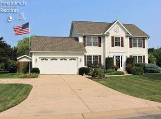 705 Buckeye Ln, Sandusky, OH 44870