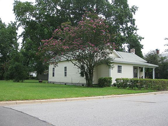 5th image of 199 Blount St