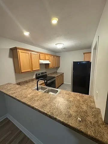 4720 Common St — Photo 25