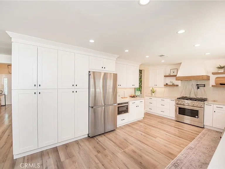 270 S Riverwood Cir — Photo 12