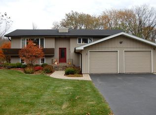 5701 Elinor Ave, Downers Grove, IL 60516