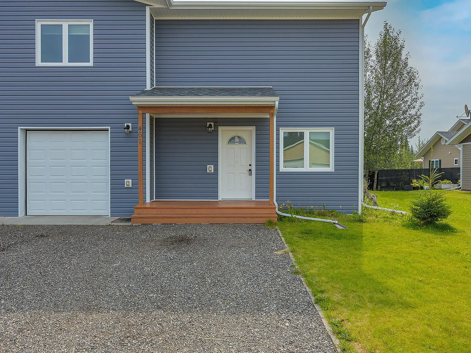 3 bed, $2,200 — Photo 2