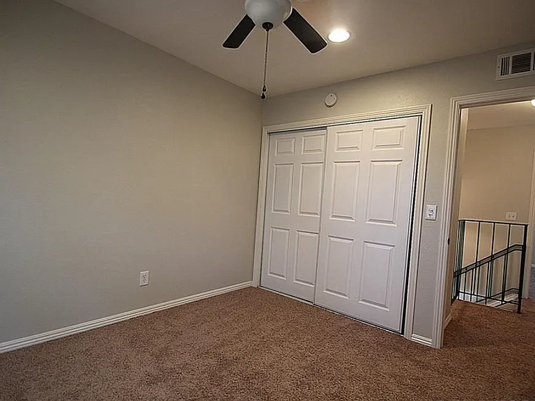 1545 Monterey Park Dr E — Photo 10