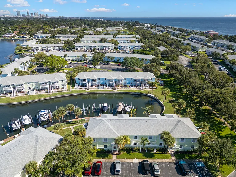 5243 Beach Dr SE #B — Photo 43