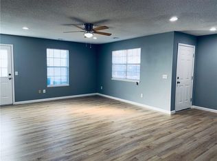 828 E Rachel Ln, Rogers, AR 72758