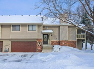 1609 Clemson Dr, Eagan, MN 55122