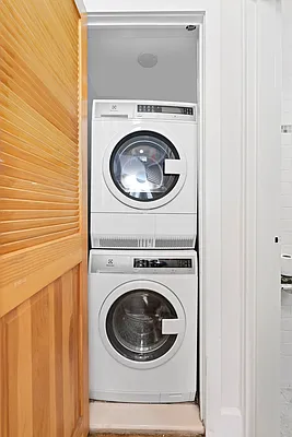 Rented by Compass | media 11